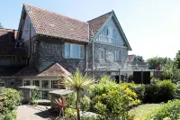 Bear Inn, Somerset by Marston's Inns Hotels in Street