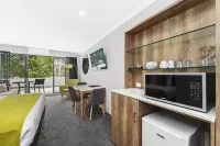 Palm Court Motor Inn Hotels in Port Macquarie