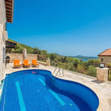 White Garden Villas