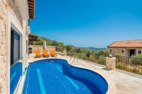 White Garden Villas - Villas