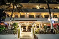 The Woodside Inn Hotels in Бенаулим