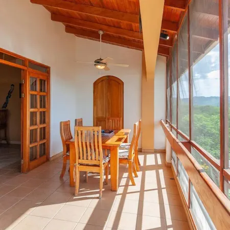 Tropical Condo with Spectacular Ocean Views, Panoramic Dining Terrace & Quick Walk to Beach