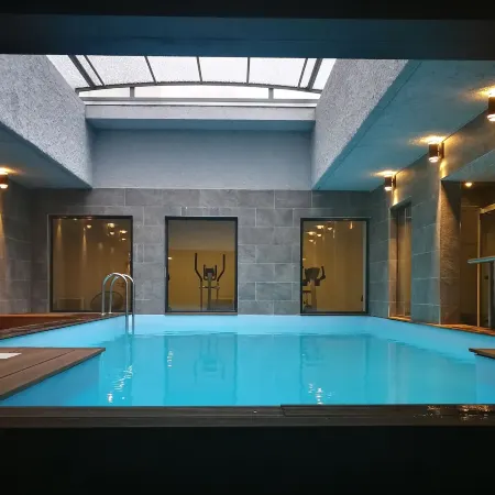 Hotel Brise de Mer - Piscine intérieure & extérieure