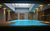 Hotel Brise de Mer - Piscine intérieure & extérieure - Pools