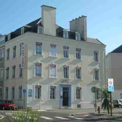 Contact Hôtel de La Renaissance Hotel Exterior