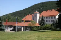 Waldhotel Berghof Luisenthal Hotels in der Nähe von Exotarium Oberhof