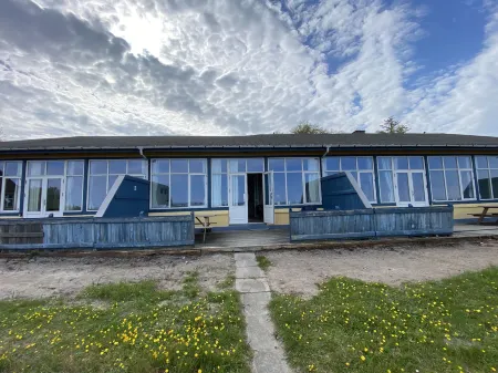 Skaerven Beachfront Condos and Cottage Отели в г. Frorup