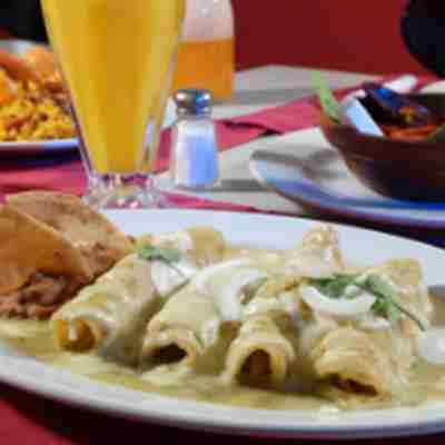 Hotel Astromundo Dining/Meeting Rooms