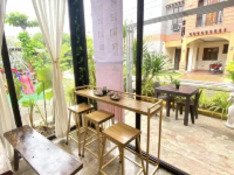 Manora Apartment Hotels in Talisay