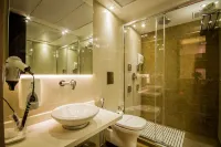 Hotel Grand Godwin - Near New Delhi Railway Station - Free Airport Pick-up Hotel a Nuova Delhi