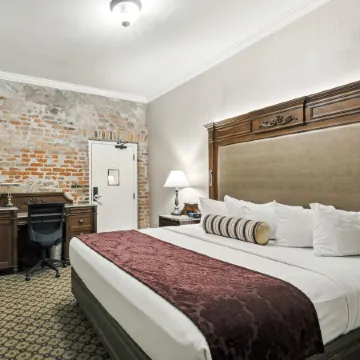 French Market Inn Отели рядом с достопримечательностью «Френчмен-стрит»