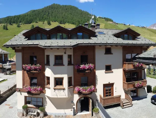 Eco & Wellness Boutique Hotel Sonne Hotels in Livigno
