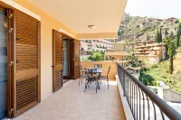 Calipso Seaview Flat with Private Parking - Condos