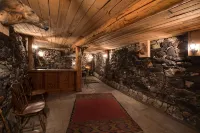 The Davies Family Inn Hotels in Placerville