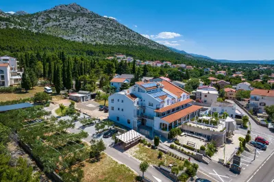 Hotel Vicko Hotels in Starigrad
