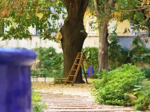 L'Abeille - Boutique Apartments