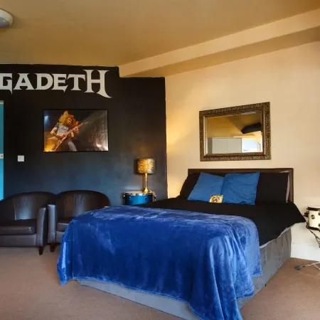 The Saddle Inn