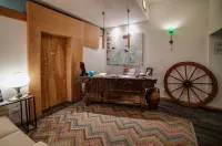 Aquarooms Luxury Suites