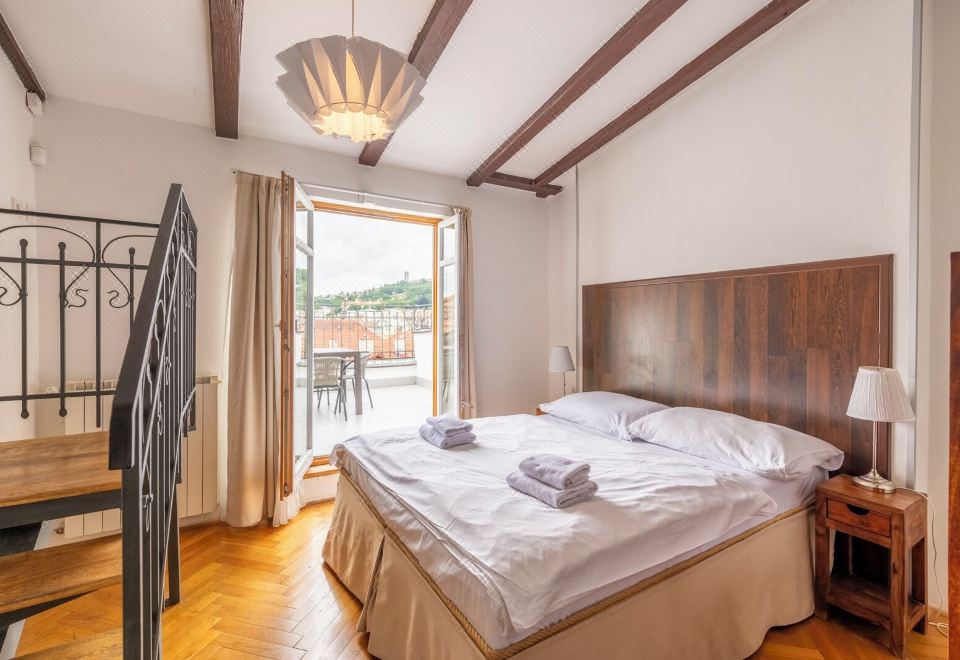 5. 야나체코보 나브..