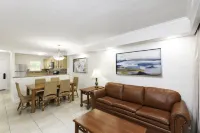 韋斯特蓋特藍樹度假村