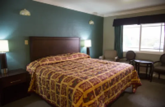 Sahara Motel Hotels near Adventure City