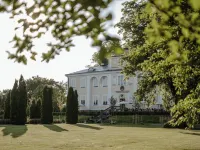 Haga slott - Konferens, hotell & fest Hotels in Enköping