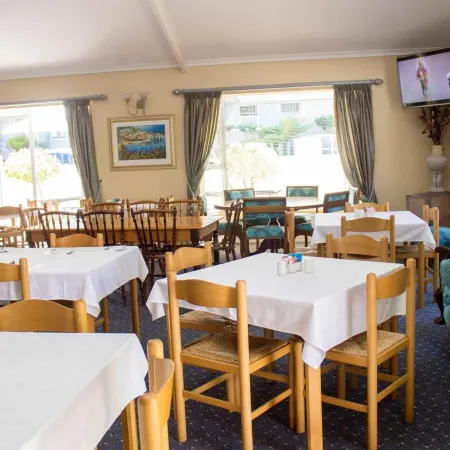 The Russel Hotel