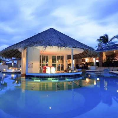 Oriental Beach Pearl Resort Отели рядом с достопримечательностью «Кхаокалок»