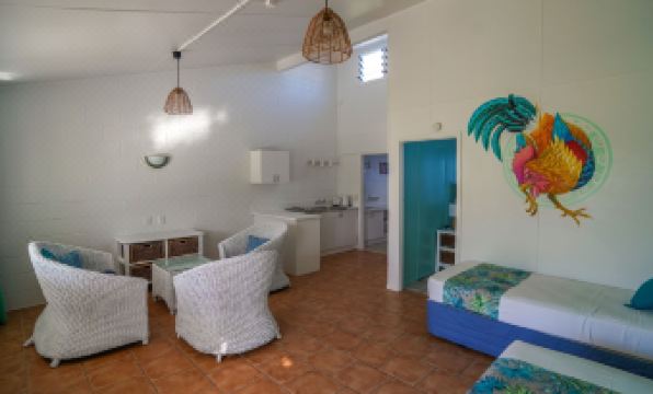 The Black Pearl Beachside Apartments