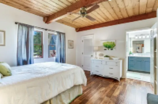 A perfect Lake House get away