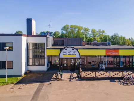 Halmstad Hotel Apartments Отели рядом с Аэропорт Хальмстад