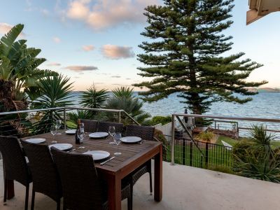 Bay 10 - Suites and Apartments
