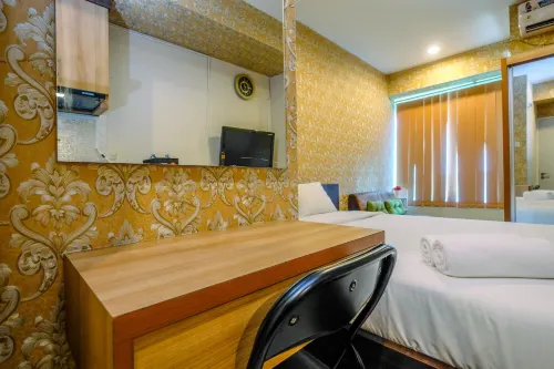Comfy and Simply Studio Room at Grand Kamala Lagoon Apartment فنادق في South Bekasi
