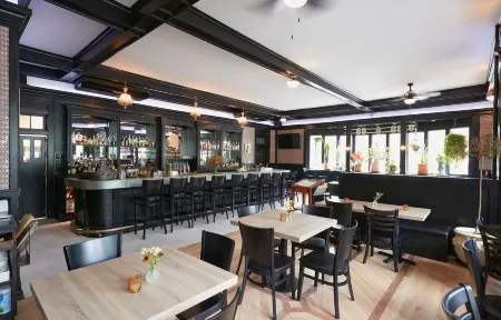 River's Edge Отели в г. Хайленд