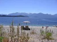 Murrells Grand View House Hotels in Manapouri