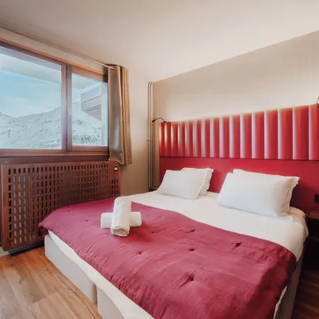 Alpeen Hotel