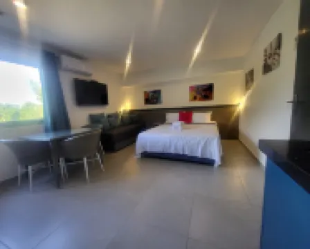 綠洲夢想假期 - 小法國 聖貝納迪諾酒店