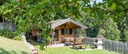 Landgasthof Fischbach Отели в г. Бенедиктбойерн