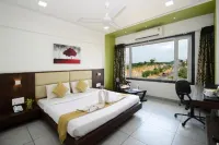 Crimson Park Shripriya-Nathdwara Hotels near Shrinathji Temple