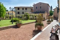 Villa Borri Hotels in Chianni