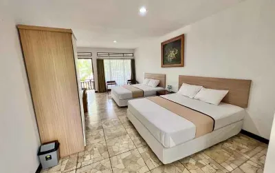 Grand Tirta Hotel Hotels in Babakan