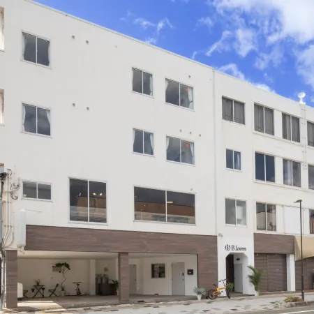 Business Hotel B.loom