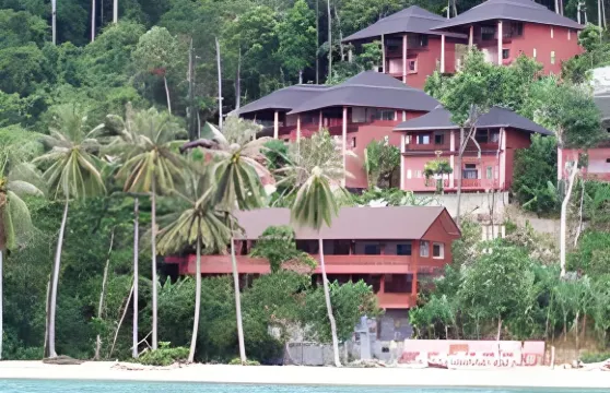 奈島崖海灘度假村