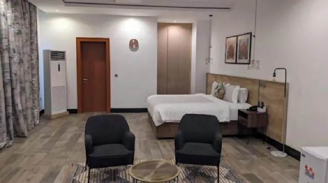 Pali Resort Hotel