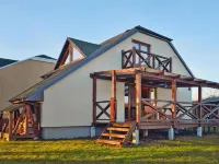 Holiday Home by Lake Rosnowskie with Boat Hotels near Park im. PowerGamingu