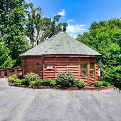 Yurt I Game Room Hot Tub I Sleeps 8 I 2BR 2BA Hotel Exterior