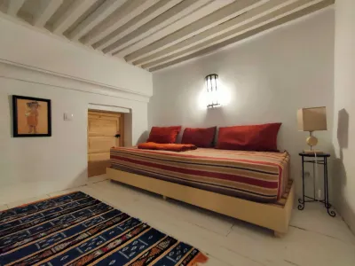 라 메종 데자미 Merinide Necropole 주변 호텔