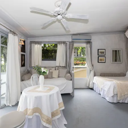 Villa Caprichosa Boutique Hotels