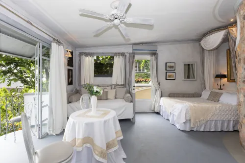 Villa Caprichosa Boutique Hotels - Balkon