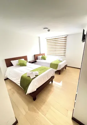 Hotel RYA Center Hotels near Lineal la Victoria Park